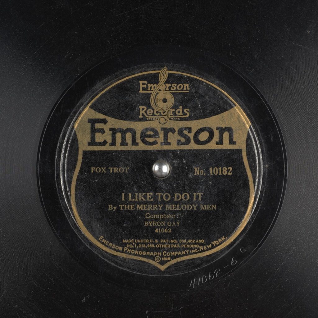 Label for Emmerson Records "I Like to Do It" (1918)